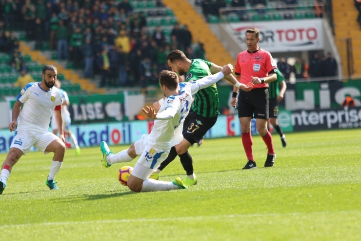 Spor Toto Süper Lig: Akhisarspor: 0 - Mke Ankaragücü: 0 (İlk Yarı)