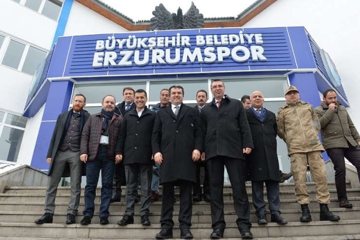 Vali Memiş’ten Futbolculara Tatlı Moral