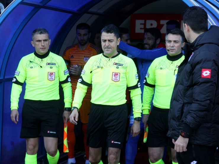 Spor Toto Süper Lig: Bb Erzurumspor: 2 - Demir Grup Sivasspor: 1 (İlk Yarı)