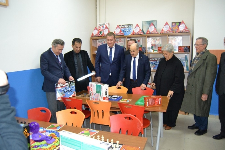 Şehit Ufuk Baysan İlkokulu Akıl Ve Zeka Oyunları Sınıfı Açıldı