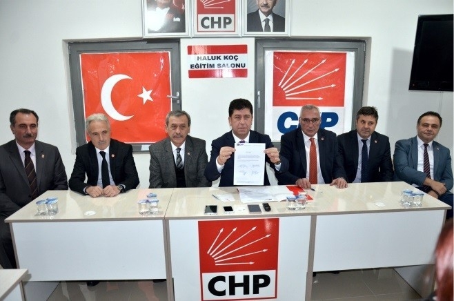 Bilecik’te Chp’nin Adayı Rakiplerini Listeye Yazmadı