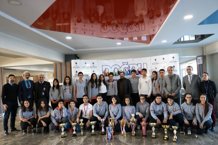 Bilnet Okulları’ndan Sporculara Tam Burs Desteği