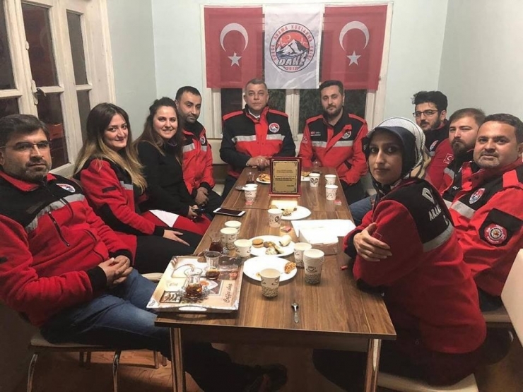 Mhp’li Başkan Adayı Bıyık Ziyaretlerine Devam Ediyor