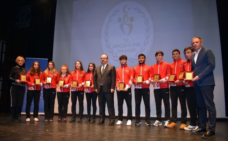 Okul Sporlarına Osmangazi Damgası