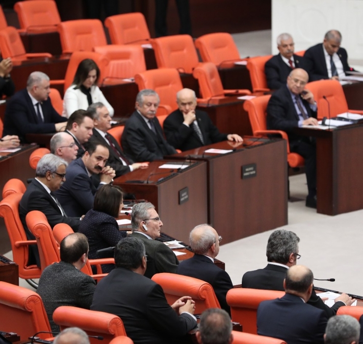 Chp Antalya Milletvekili Deniz Baykal Yemin Etti