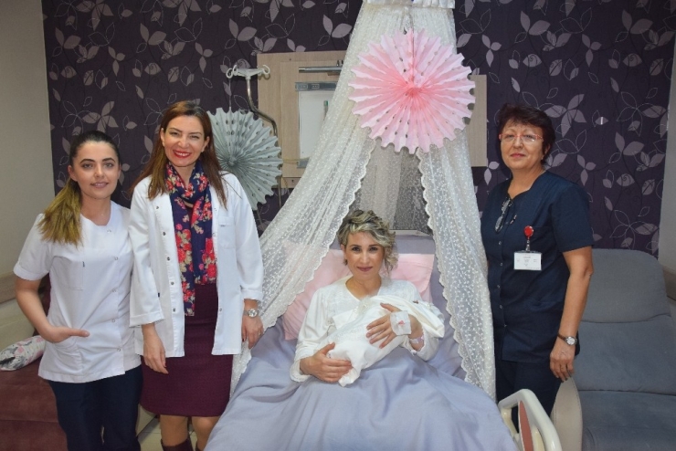 Doğuma Pilates Yaparak Girdi