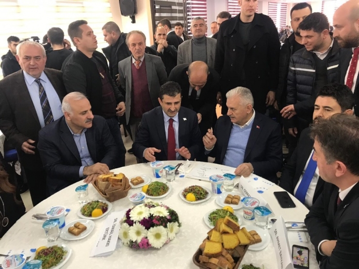 Ak Parti İstanbul Büyükşehir Adayı Yıldırım’dan Zorluoğlu’na Destek