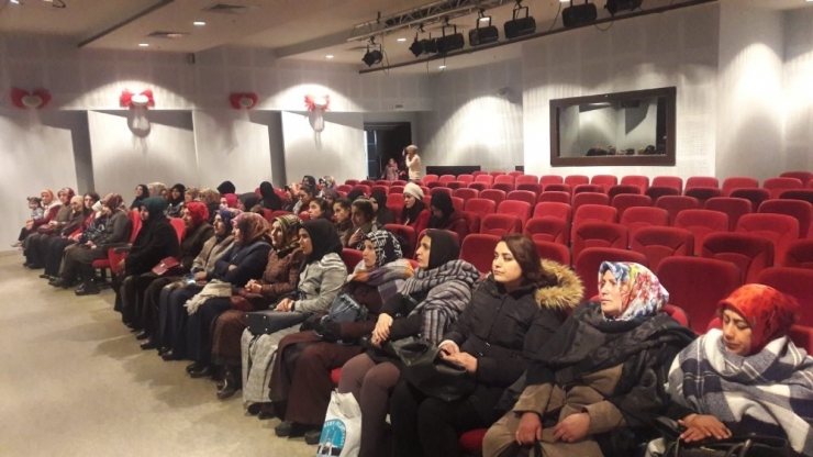 Adem Kursiyerlerine Seminer