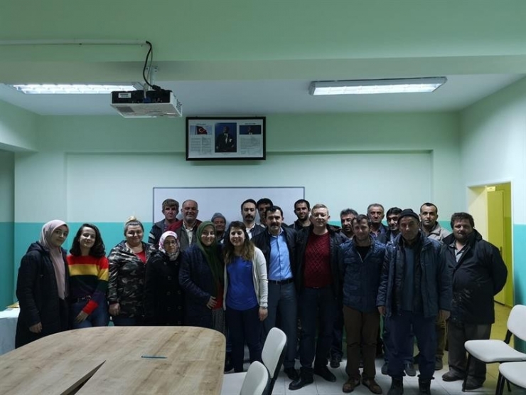 İnhisar’da ’Bitki Zararlıları İle Mücadele’ Kursu