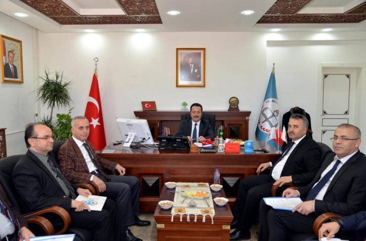 Vali Şentürk’ten Milli Eğitim Müdürlüğüne Ziyaret