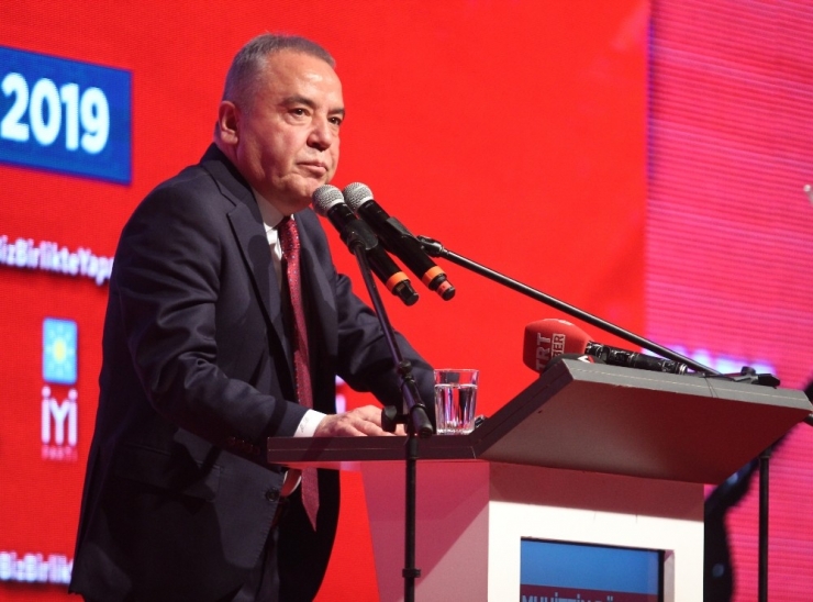 Böcek, Antalya İçin 6 Başlık Altında 77 Projesini Tanıttı