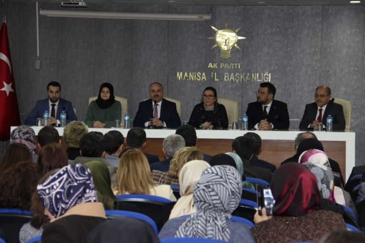 Bakan Pekcan’dan Ak Parti’ye Ziyaret