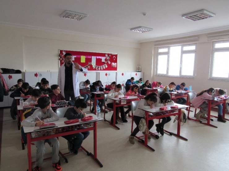 Bursluluk Sınavına 3 Bin Öğrenci Başvurdu