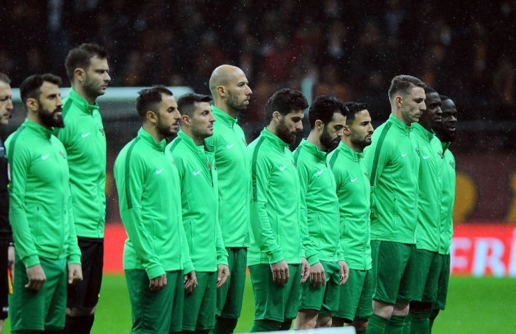 Türk Telekom’da Abdullah Çevrim İçin Saygı Duruşu