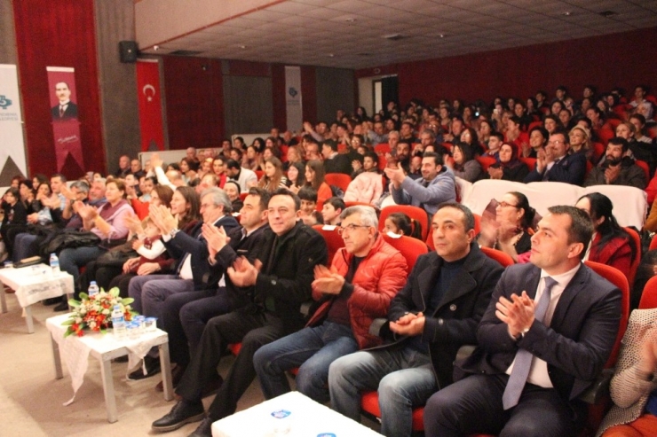 Okul Yararına Konser Düzenlendi