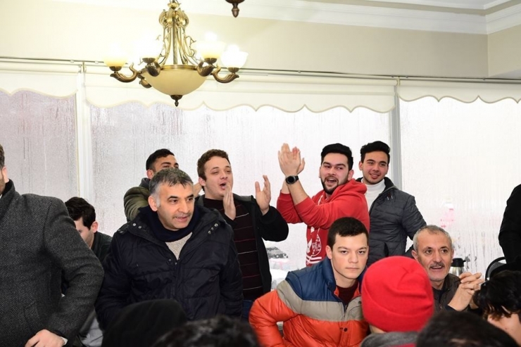 İsmail Erdem: “Gençler, Umudumuz, Gücümüz Ve Geleceğimizdir”