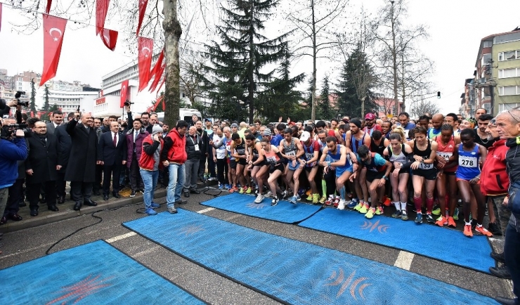 39. Uluslararası Trabzon Yarı Maratonu Tamamlandı
