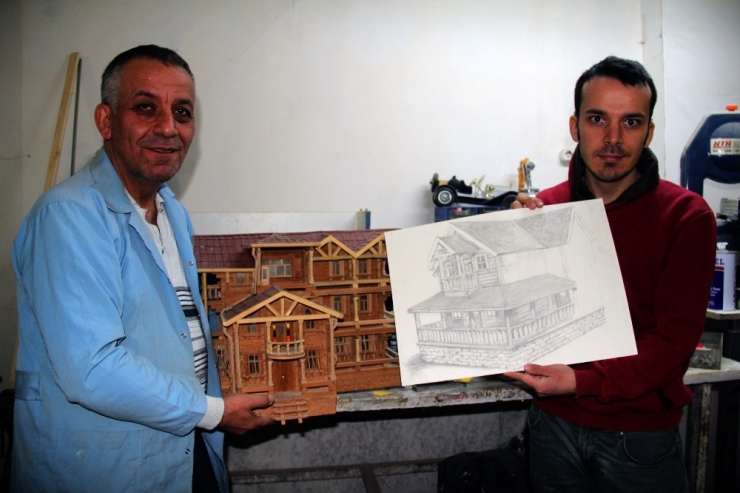 İşitme Engelli Oğlunun Çizdiği Hayalleri Gerçekleştiriyor