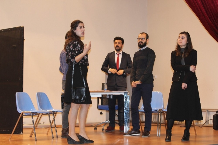 Hayallerini Sahneye Taşıdılar