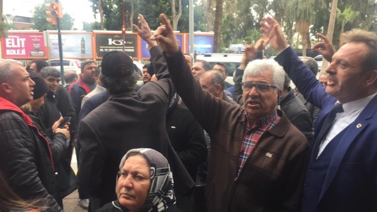 Mersin’de "Kocamaz" Kararına Tepki