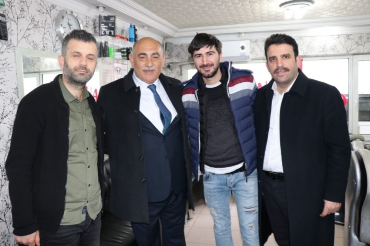 Şahin’e Esnaflardan Sıcak İlgi