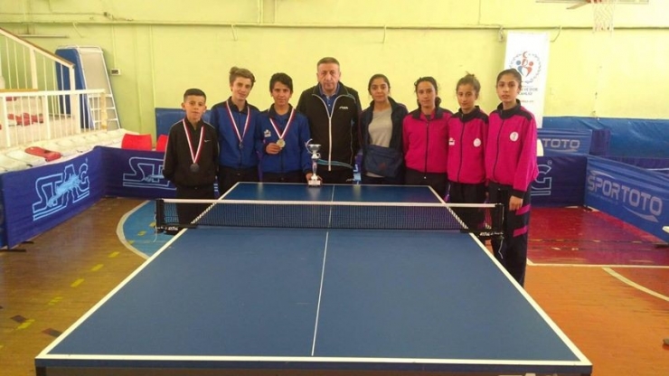 Vanlı Tenisçiler Türkiye Finallerinde