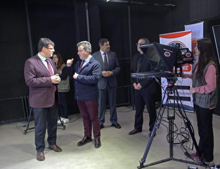 Geleceğin Radyo Ve Televizyoncuları Bu Okulda Yetişiyor