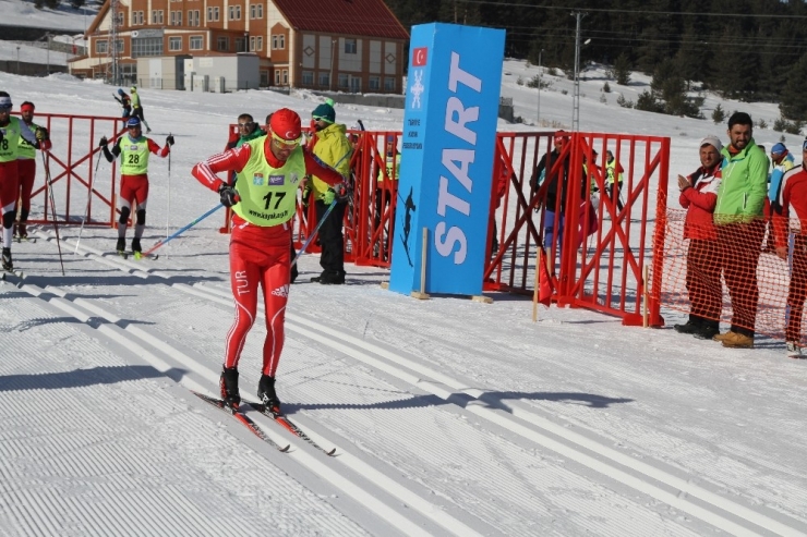 260 Sporcunun Katıldığı Kayaklı Koşu Ligi 2. Etap Yarışları Başladı