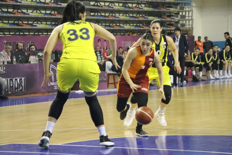 Kupa Derbisi Fener’in