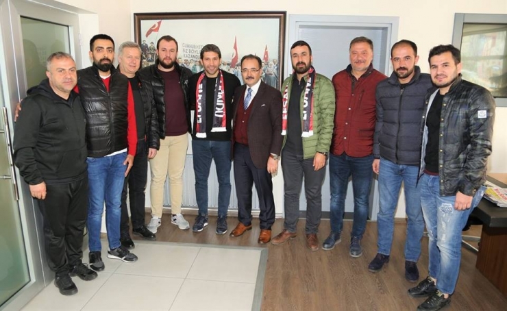 Utaş Uşakspor’un Yeni Hocası Mehmet Yozgatlı