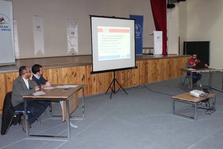 Gençler Arası Bilgi Yarışması Yapıldı