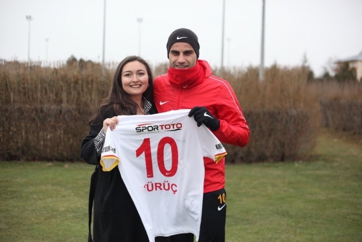 Maçın Adamını Bilenler Forma Kazandı