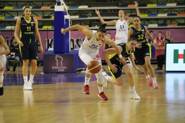 Fenerbahçe Finalde Botaş’ın Rakibi Oldu