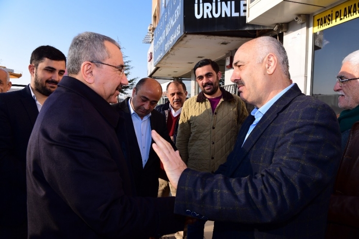 Başkan Adayı Erdem, Atatürk Mahallesi’nde Esnafı Ziyaret Etti