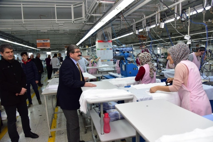 Başkan Can Kentteki Fabrikaları Ziyaret Etti