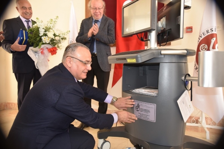 Sayılı Merkezde Bulunan “Spy Floresans” Cihazı Balcalı Hastanesi’nde