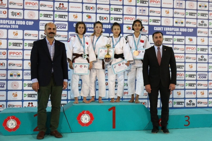 Ümitler Avrupa Judo Kupası’na Millilerden Madalyalı Başlangıç