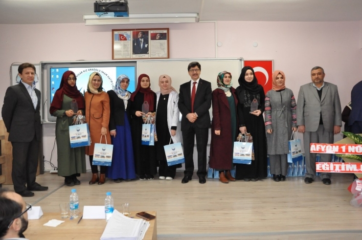 Afyonkarahisar’da Arapça Şiir Yarışması Ve Metin Canlandırma Finali