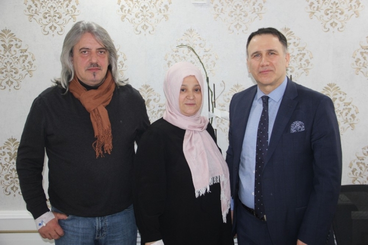 Gurbetçi Çift 10 Dakikalık Operasyonla Fazla Kilolarından Kurtulacak