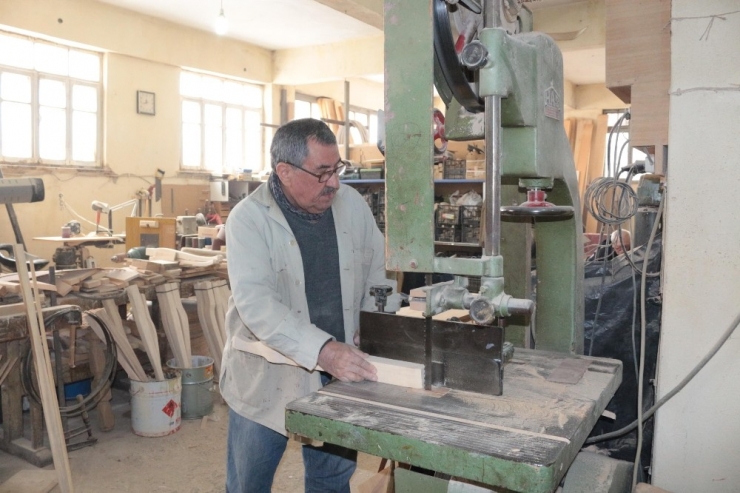 Udi Marangozdan Rast Makamında Şarkılar