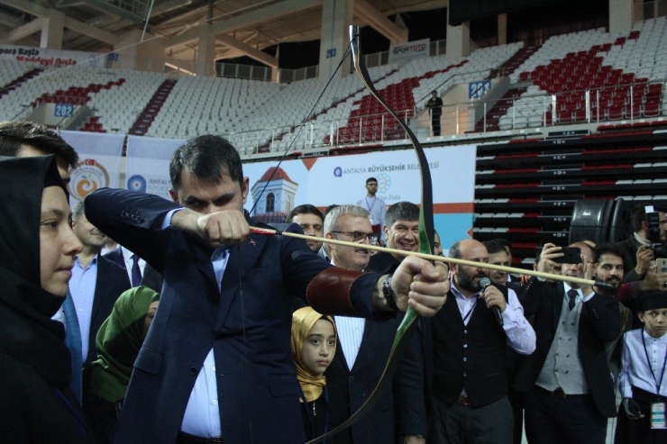 Bakan Kurum, Antalya’da Ok Attı