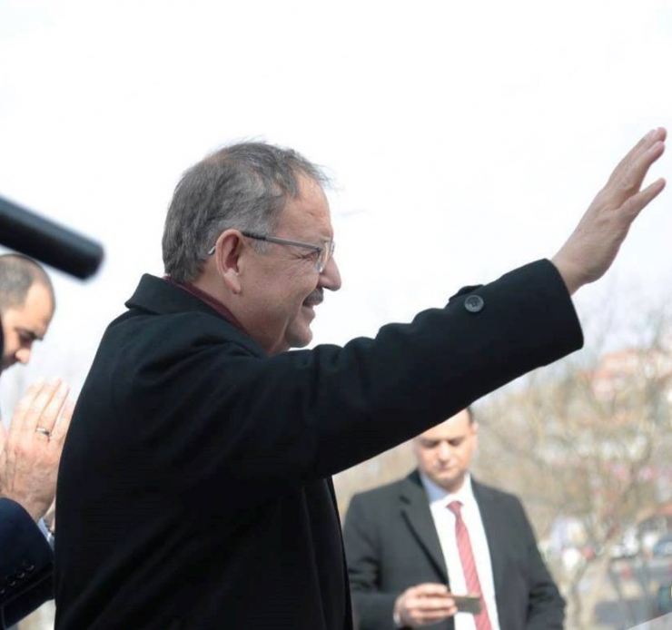 Özhaseki, Elmadağ’da Seçim Bürosu Açılışına Katıldı