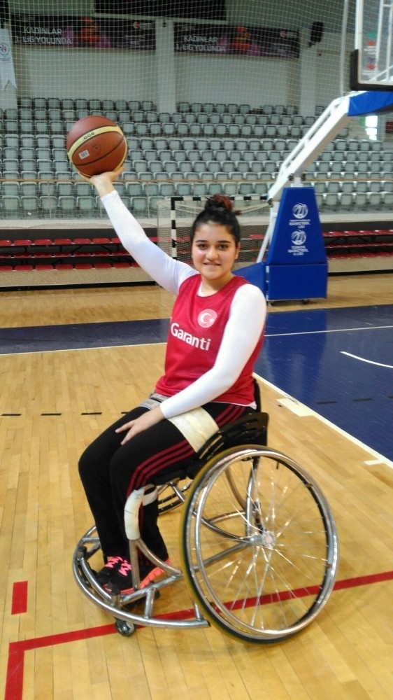 Pamukkale Belediyespor Oyuncusu Milli Takıma Çağrıldı