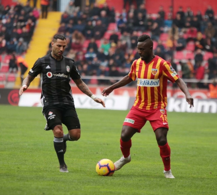 Spor Toto Süper Lig: İstikbal Mobilya Kayserispor: 2 - Beşiktaş: 2 (Maç Sonucu)