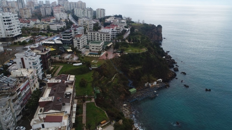 Falezler Üzerindeki Yapılanma Riski