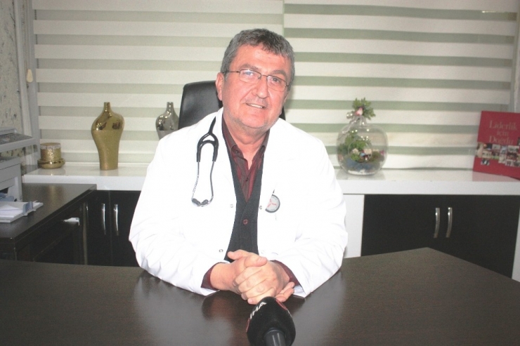 Kendi Geliştirdiği Serumla Sigarayı Bıraktırıyor