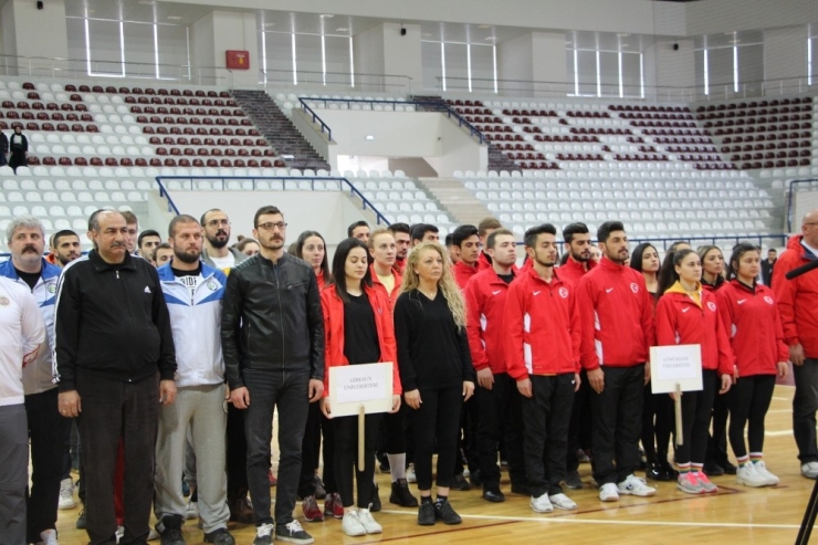 Fü’de, Üniversiteler Spor Ligi Voleybol Grup Birinciliği Müsabakaları