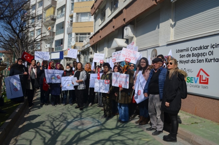 Çocukları İçin Yürüdüler