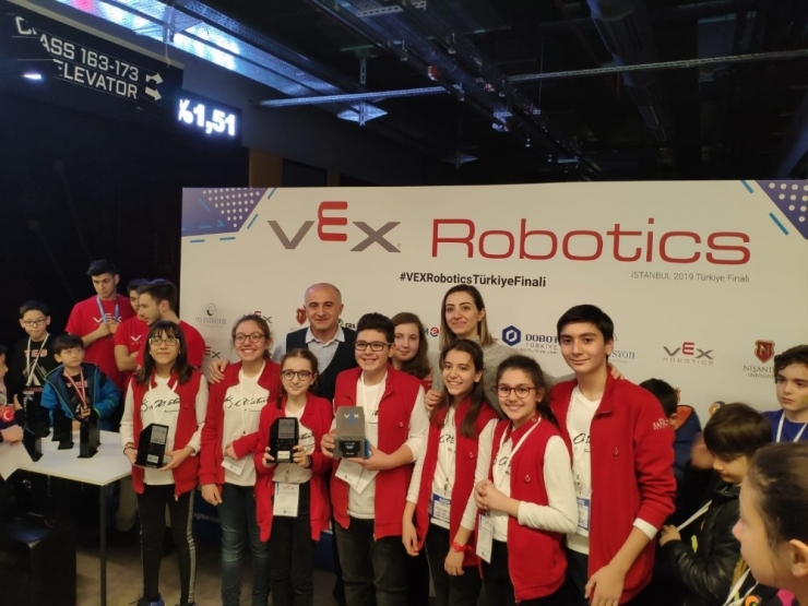 Vex Iq Türkiye Şampiyonası’nda Sanko Okullarına 3 Ödül