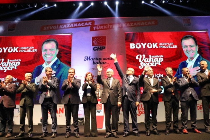 Kılıçdaroğlu: “Bay Kemal Namuslu Adamdır”